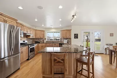 630 E 100 S, Hyrum, UT 84319 - Photo 11