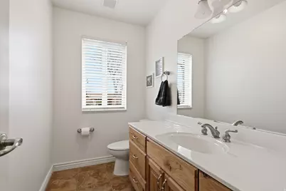 630 E 100 S, Hyrum, UT 84319 - Photo 33