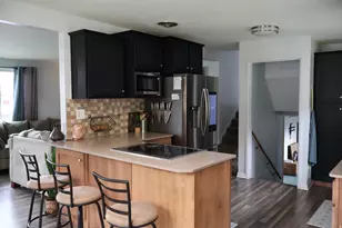 793 S Simoron Dr E, Ogden, UT 84404 - Photo 3