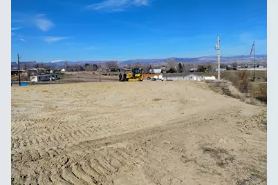 80 E 4500 S, Vernal, UT 84078 - Photo 1