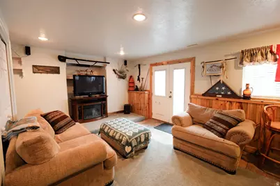 6402 S Raymond Dr, South Weber, UT 84405 - Photo 45