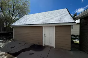 260 N 5th St E, Tooele, UT 84074 - Photo 17