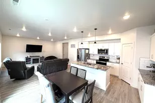 416 S 1440 E, Hyrum, UT 84319 - Photo 5