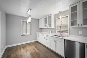 747 E Springview Dr, Millcreek, UT 84106 - Photo 7