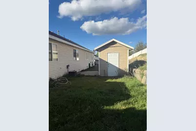 288 N Peach St, Santaquin, UT 84655 - Photo 11