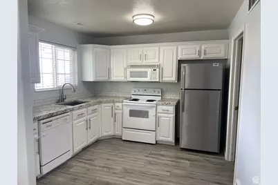 288 N Peach St, Santaquin, UT 84655 - Photo 3