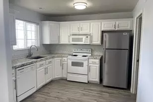 288 N Peach St, Santaquin, UT 84655 - Photo 3