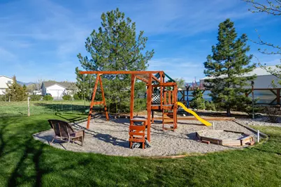 74 Trackside Cir, Grantsville, UT 84029 - Photo 41