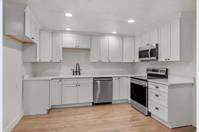 645 S Arts Park Way E, Springville, UT 84663 - Photo 37