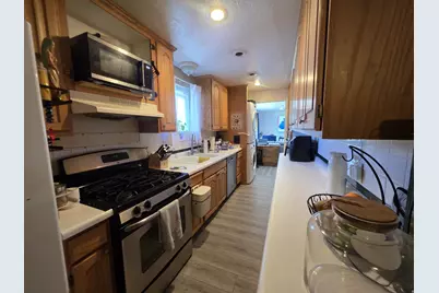 1812 S 900 E, Bountiful, UT 84010 - Photo 9