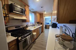 1812 S 900 E, Bountiful, UT 84010 - Photo 9