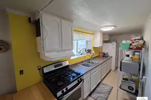 1812 S 900 E, Bountiful, UT 84010 - Photo 9