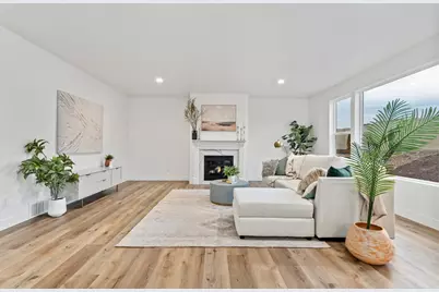 3559 S Garibaldi Way, Saratoga Springs, UT 84045 - Photo 9