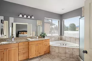 12091 S Katelyn Park Ct, Draper, UT 84020 - Photo 31