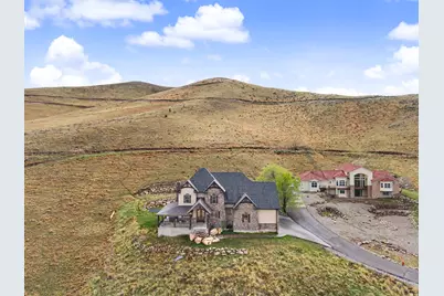 414 Meadows Dr, Tooele, UT 84074 - Photo 3