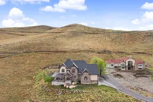 414 Meadows Dr, Tooele, UT 84074 - Photo 3