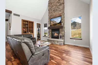 414 Meadows Dr, Tooele, UT 84074 - Photo 13