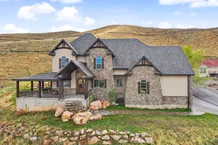 414 Meadows Dr, Tooele, UT 84074 - Photo 1