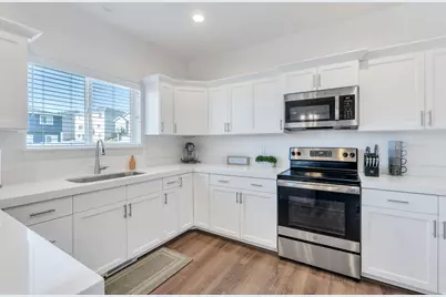 7295 N Green Pasture Ln, Eagle Mountain, UT 84005 - Photo 9