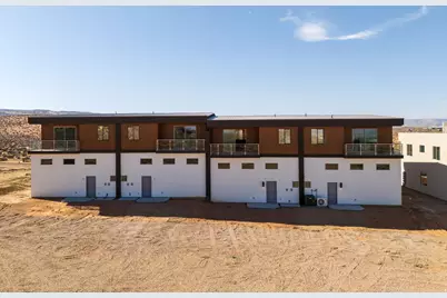 1330 E Lone Rock Dr, Big Water, UT 84741 - Photo 29