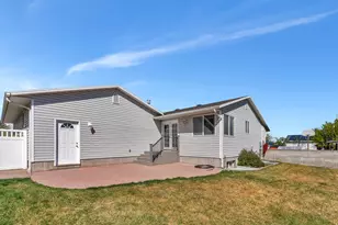 4049 S Castle View Dr, West Valley, UT 84128 - Photo 23