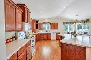 4049 S Castle View Dr, West Valley, UT 84128 - Photo 5