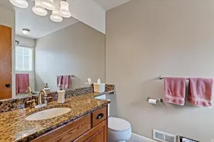 2172 E 2050 N, Layton, UT 84040 - Photo 17