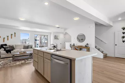 654 Caroles Way #3, Tooele, UT 84074 - Photo 15