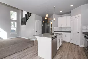15335 S Tarawa Dr W, Bluffdale, UT 84065 - Photo 13