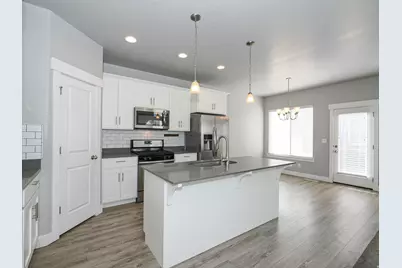 15335 S Tarawa Dr W, Bluffdale, UT 84065 - Photo 11