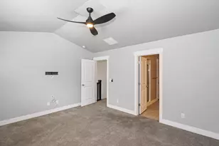 15335 S Tarawa Dr W, Bluffdale, UT 84065 - Photo 19
