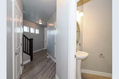 15335 S Tarawa Dr W, Bluffdale, UT 84065 - Photo 5
