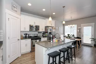 15335 S Tarawa Dr W, Bluffdale, UT 84065 - Photo 9