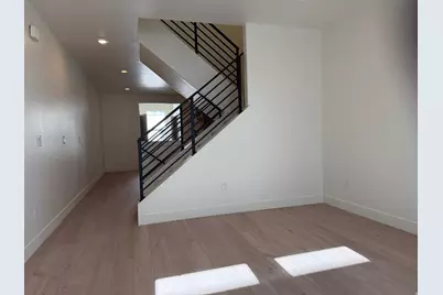 10999 S Freestone Rd W #111, South Jordan, UT 84009 - Photo 7