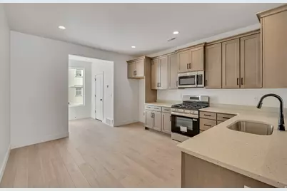 10999 S Freestone Rd W #111, South Jordan, UT 84009 - Photo 3