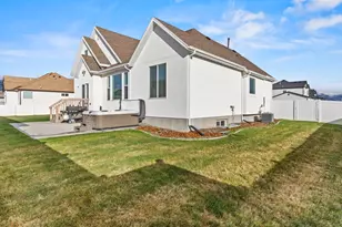 2354 W Boothill Dr W, Kaysville, UT 84037 - Photo 29