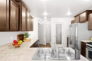 2278 E Deer Park Ln S, Draper, UT 84020 - Photo 9