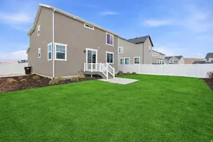 1260 E Packard Dr, Eagle Mountain, UT 84005 - Photo 31