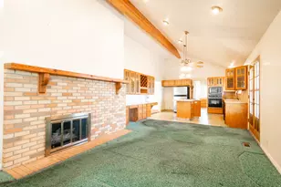 2534 E Grand Pt Cir, Sandy, UT 84092 - Photo 13