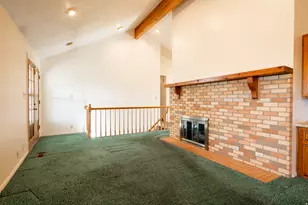 2534 E Grand Pt Cir, Sandy, UT 84092 - Photo 9