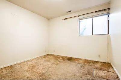 2534 E Grand Point Cir, Sandy, UT 84092 - Photo 37