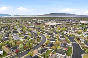 4530 W Downing Dr, Cedar Hills, UT 84062 - Photo 33