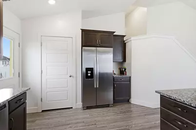 499 S 655 E, Hyrum, UT 84319 - Photo 15