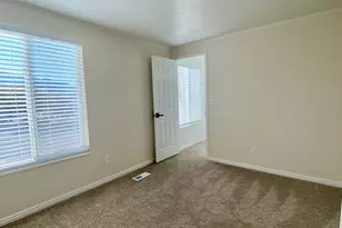 1440 W Countrywood Ln, West Jordan, UT 84088 - Photo 21
