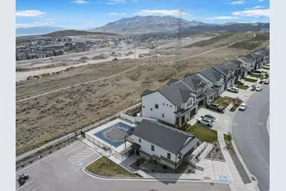 4423 E Longleaf Ln, Eagle Mountain, UT 84005 - Photo 27