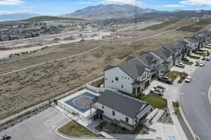 4423 E Longleaf Ln, Eagle Mountain, UT 84005 - Photo 27