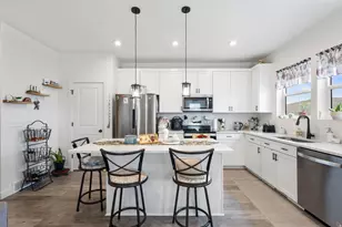 4423 E Longleaf Ln, Eagle Mountain, UT 84005 - Photo 11