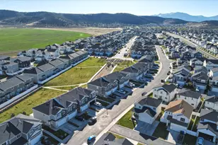 4869 E Breezy Patch Rd, Eagle Mountain, UT 84005 - Photo 37