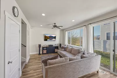 4373 E Colt Ct, Eagle Mountain, UT 84005 - Photo 7