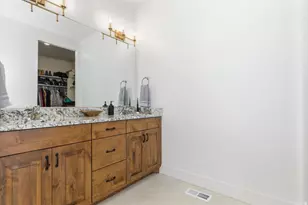 576 N 800 W, Smithfield, UT 84335 - Photo 13